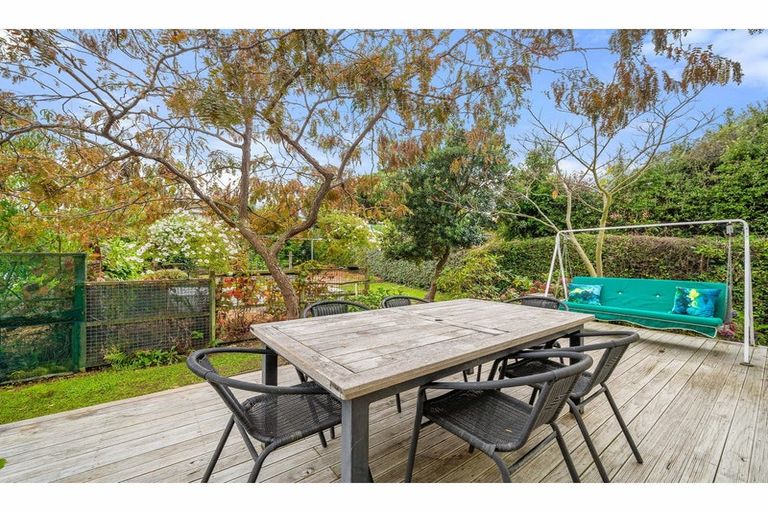 Photo of property in 8 Tau Crescent, Diamond Harbour, 8972