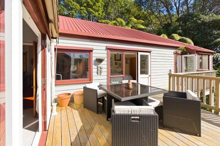 Photo of property in 75 Morley Street, New Plymouth, 4310