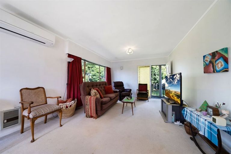 Photo of property in 178a Edmonton Road, Te Atatu South, Auckland, 0610