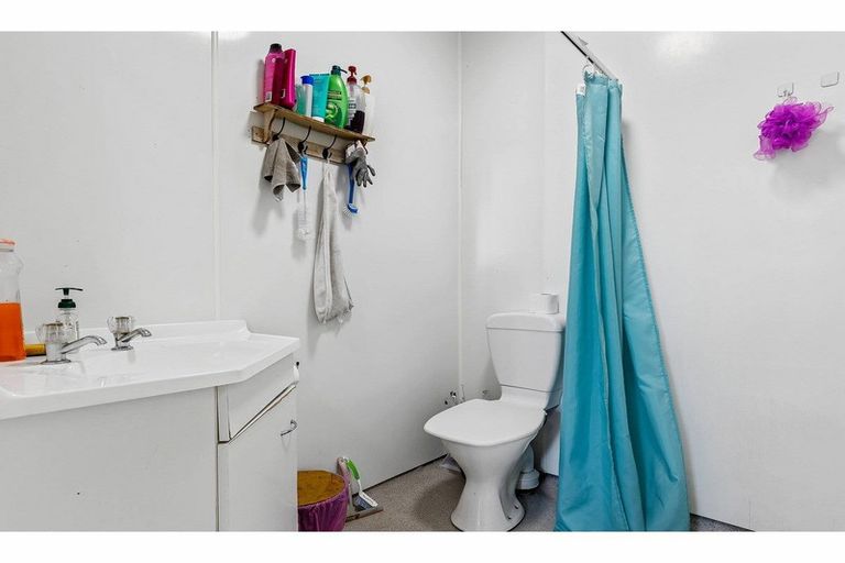 Photo of property in 352a Blenheim Road, Upper Riccarton, Christchurch, 8041