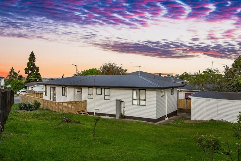 Photo of property in 38 Meilland Place, Glen Eden, Auckland, 0602