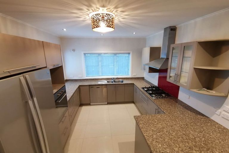 Photo of property in 33 Beach Street, Fitzroy, New Plymouth, 4312