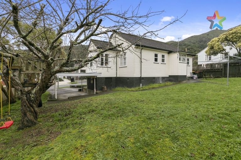 Photo of property in 71 Wilkie Crescent, Naenae, Lower Hutt, 5011