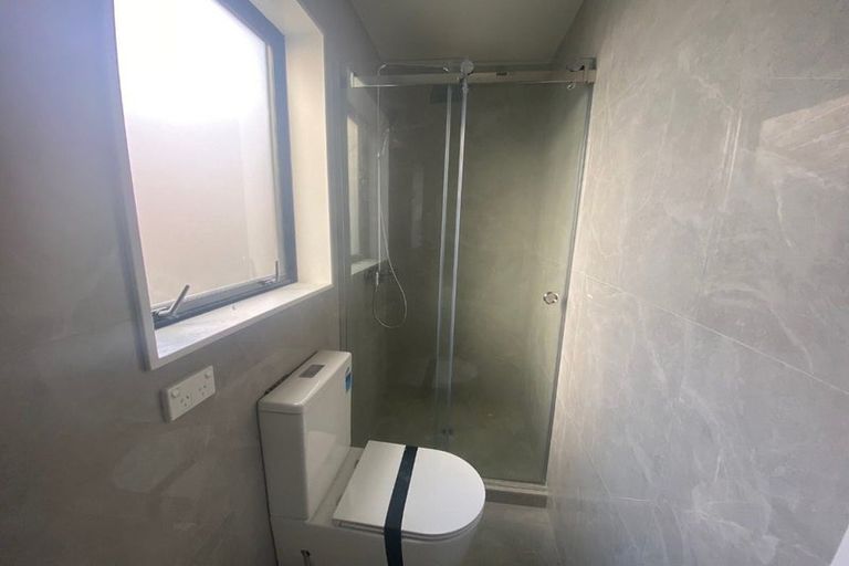 Photo of property in 65a Tiroroa Avenue, Te Atatu South, Auckland, 0610