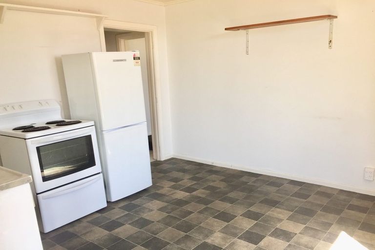 Photo of property in 14 Bidwill Street, Mount Cook, Wellington, 6021