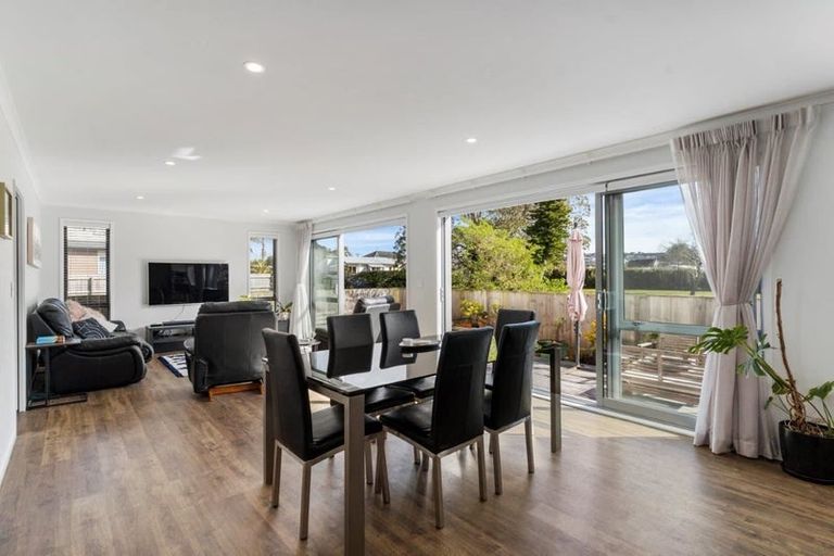 Photo of property in 77a Riverside Road, Orewa, 0931