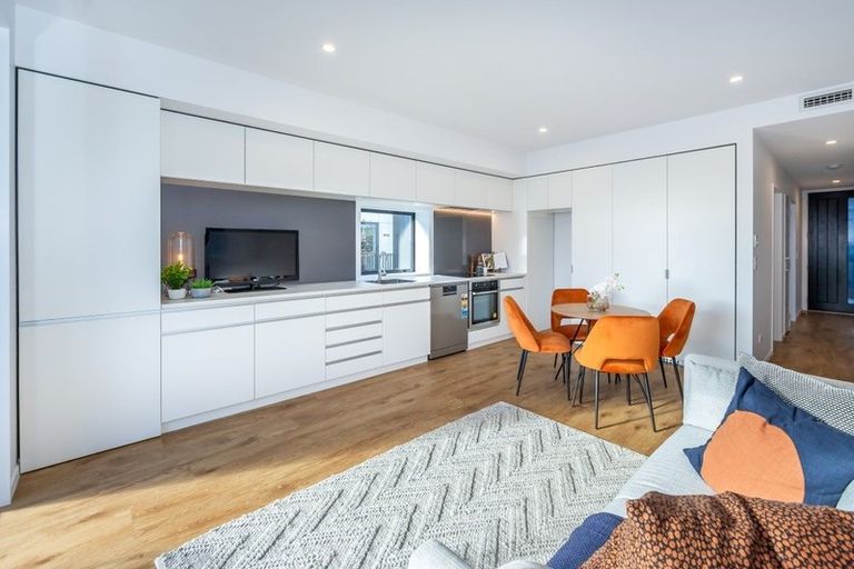 Photo of property in 9/14 Buffon Street, Waltham, Christchurch, 8023