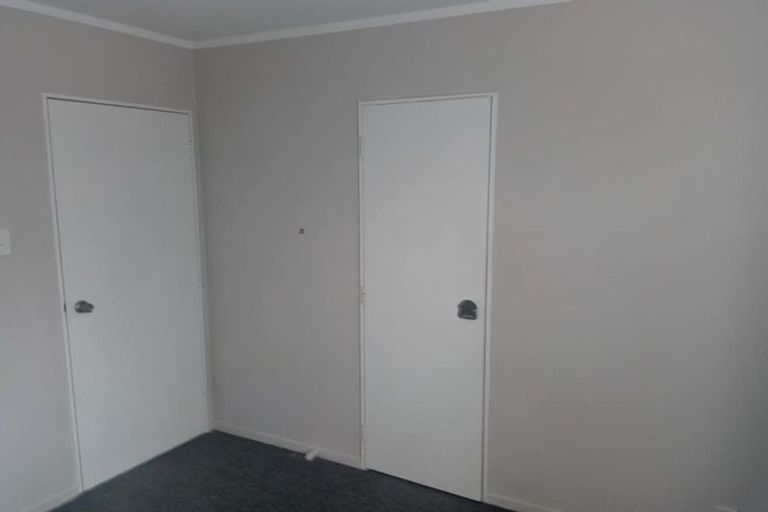 Photo of property in 2/388a West Coast Road, Glen Eden, Auckland, 0602