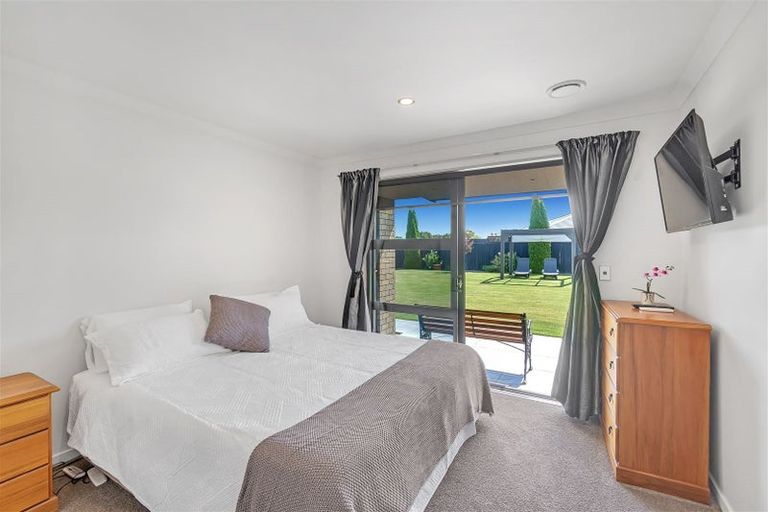 Photo of property in 37 Aberdeen Road, Prebbleton, 7604