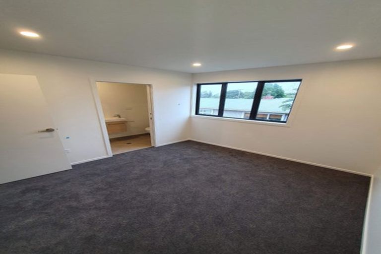 Photo of property in 6/63 Taikata Road, Te Atatu Peninsula, Auckland, 0610