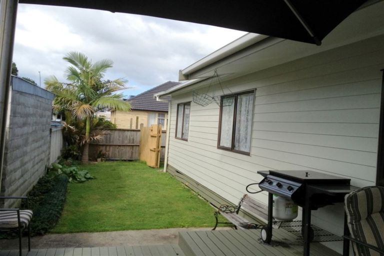 Photo of property in 2/935 Cameron Road, Gate Pa, Tauranga, 3112