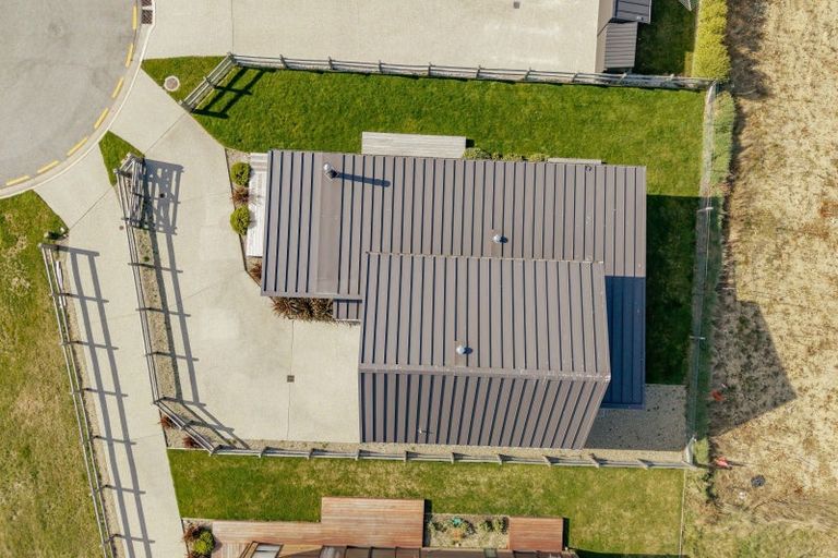 Photo of property in 5 Wallace Place, Wanaka, 9305