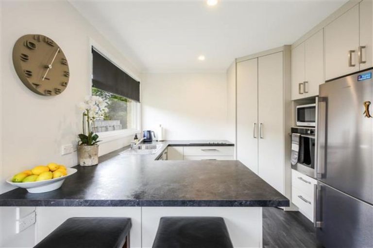 Photo of property in 30 Skerries Street, Outram, 9019