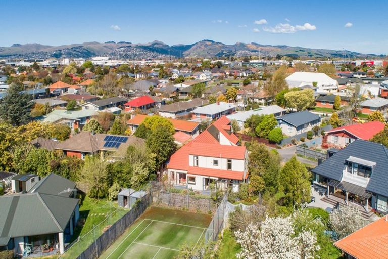 Photo of property in 2/45 Lochee Road, Upper Riccarton, Christchurch, 8041