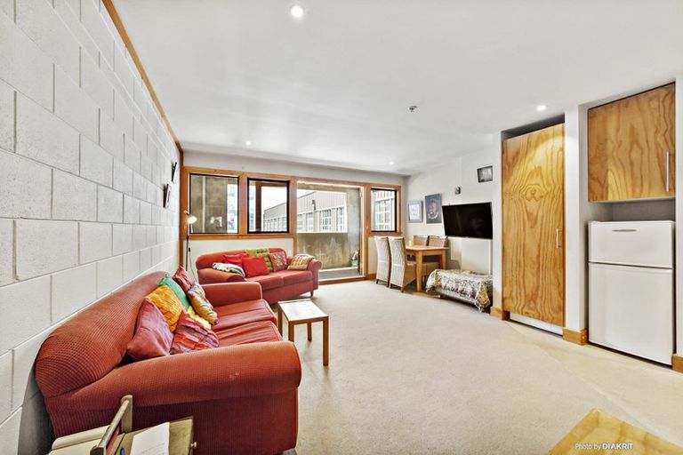 Photo of property in 244/21 Left Bank, Te Aro, Wellington, 6011