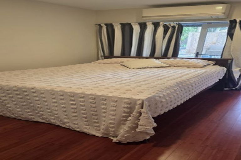 Photo of property in 822 Beach Road, Browns Bay, Auckland, 0630