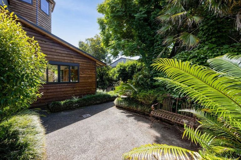 Photo of property in 7-9 Mace Terrace, Oakura, 4314