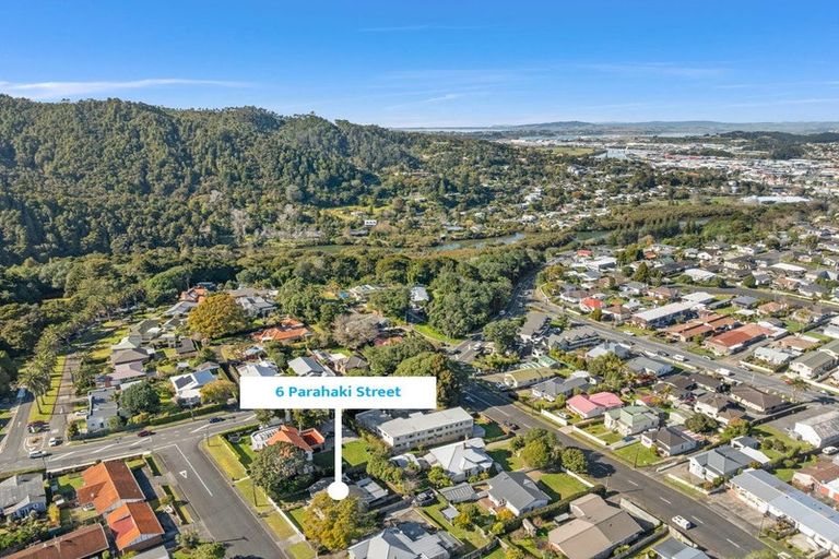 Photo of property in 6 Parahaki Street, Regent, Whangarei, 0112