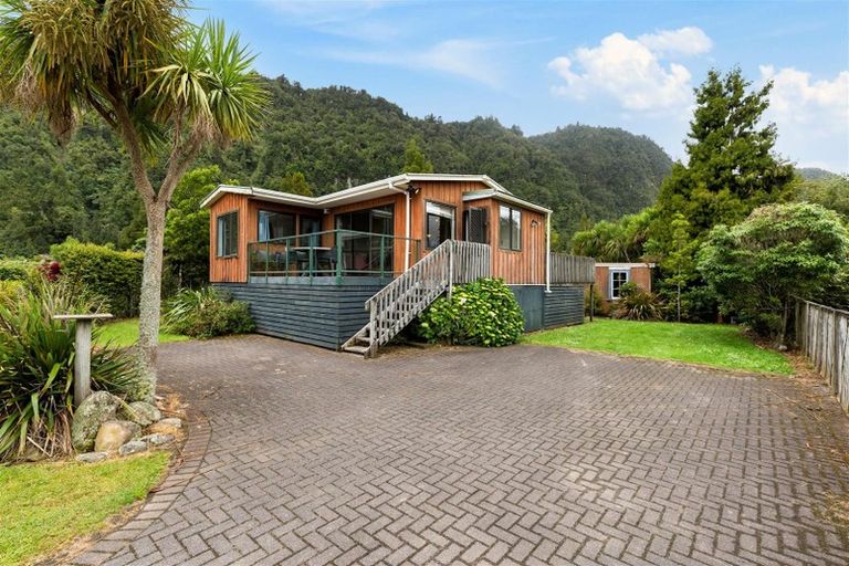 Photo of property in 60 Tamatea Street, Rotoiti Forest, Rotorua, 3074
