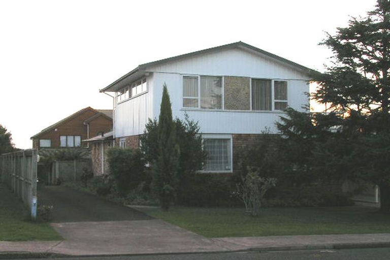 Photo of property in 2/25 Francis Street, Hauraki, Auckland, 0622