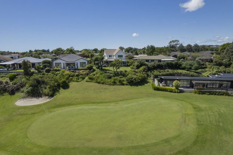 Photo of property in 5 Ashwood Grove, Omokoroa, 3114