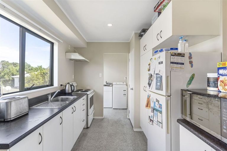 Photo of property in 5 Kinvig Place, Ranui, Auckland, 0612