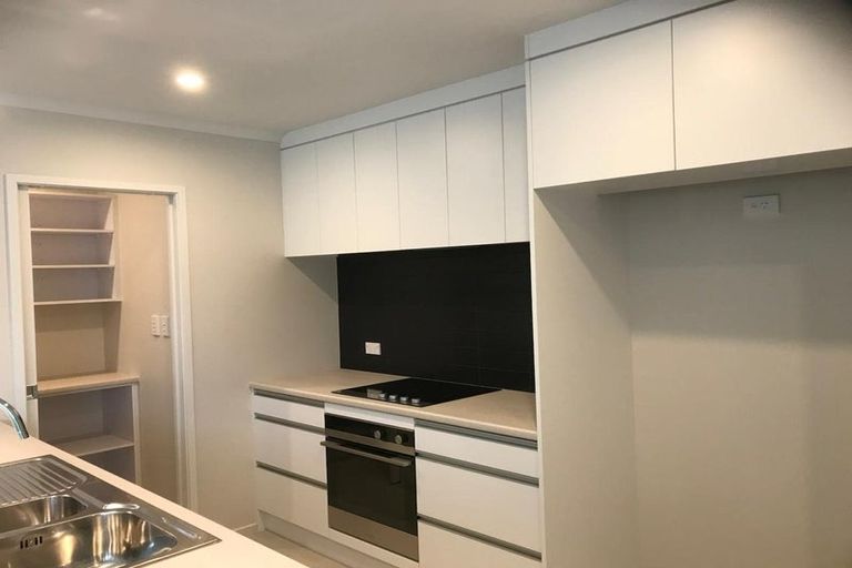 Photo of property in 15 Raki Street, Pukekohe, 2120