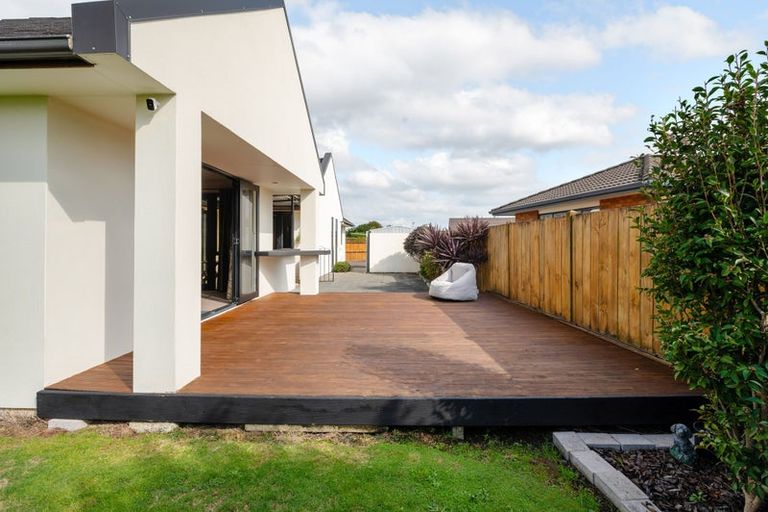 Photo of property in 10 Drumfearn Place, Rototuna, Hamilton, 3210