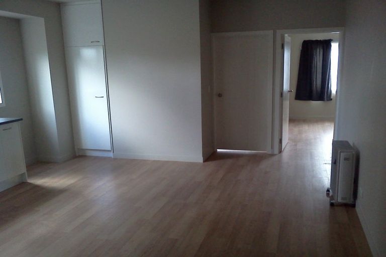 Photo of property in 46 Spinnaker Drive, Te Atatu Peninsula, Auckland, 0610