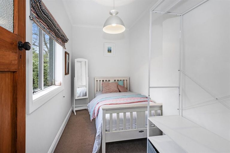 Photo of property in 30 Blighs Road, Strowan, Christchurch, 8052