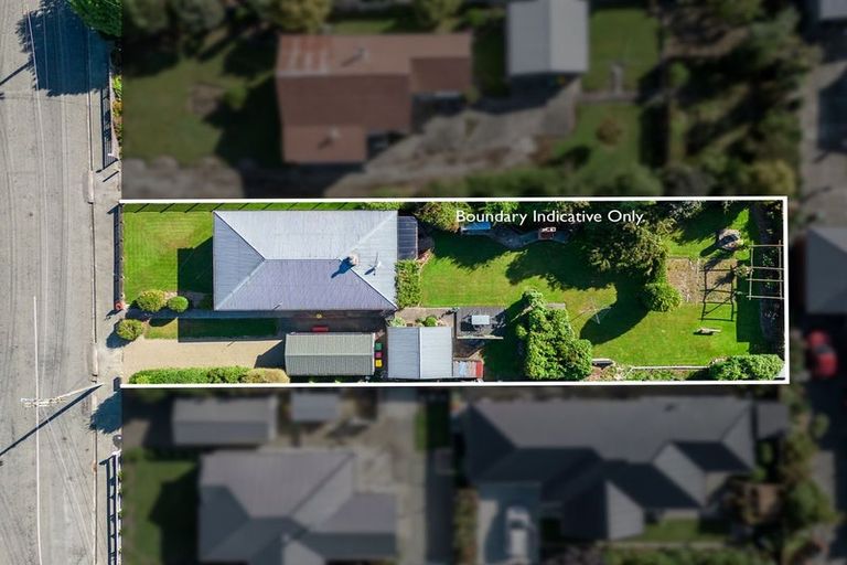 Photo of property in 16 Hughes Street, Waimate, 7924