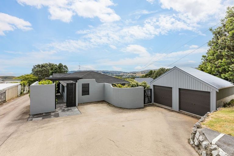 Photo of property in 55 Kahu Road, Paremata, Porirua, 5024