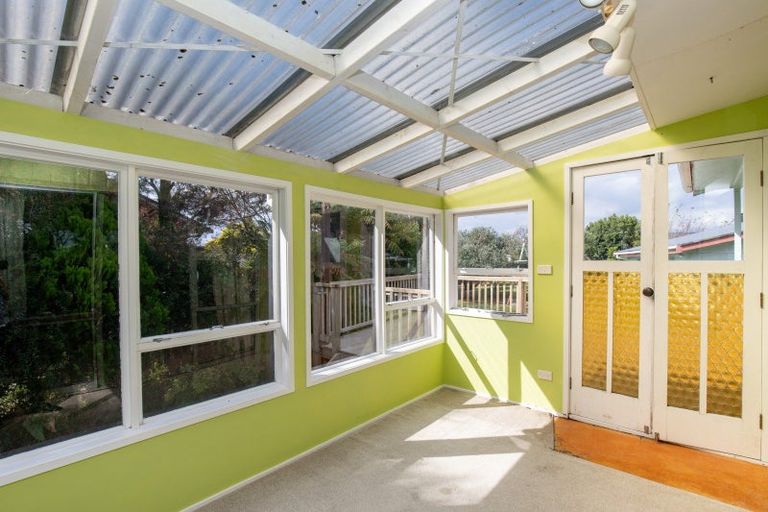 Photo of property in 36 Pipiroa Road, Ngatea, 3503