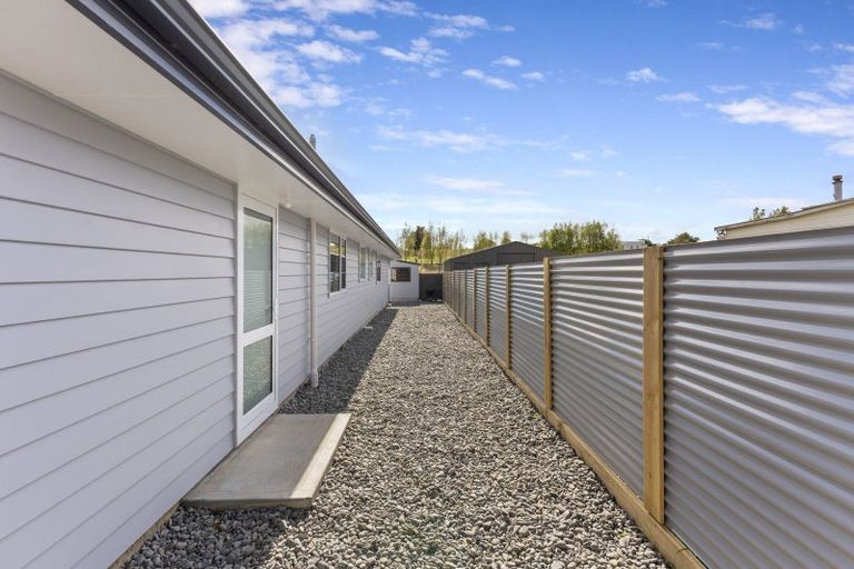 Photo of property in 82 Willoughby Street, Halcombe, 4779