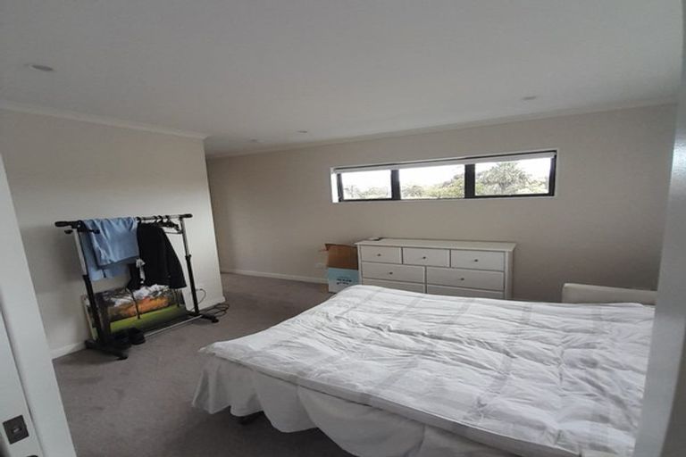 Photo of property in 1a Coletta Lane, Te Atatu South, Auckland, 0610