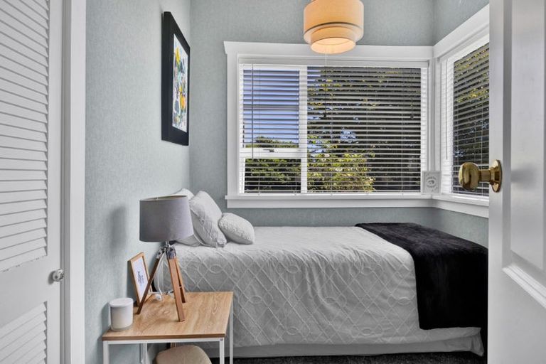 Photo of property in 44 Upjohn Street, Brooklands, New Plymouth, 4310