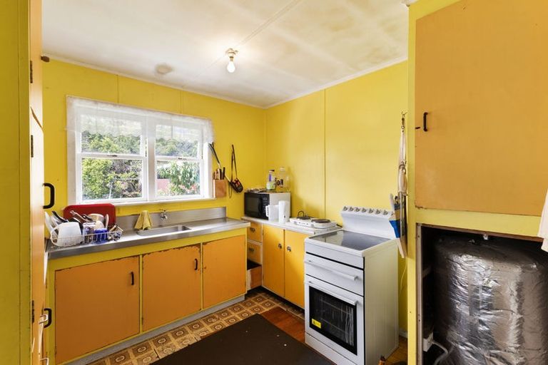 Photo of property in 81 Wallace Road, Mangere Bridge, Auckland, 2022