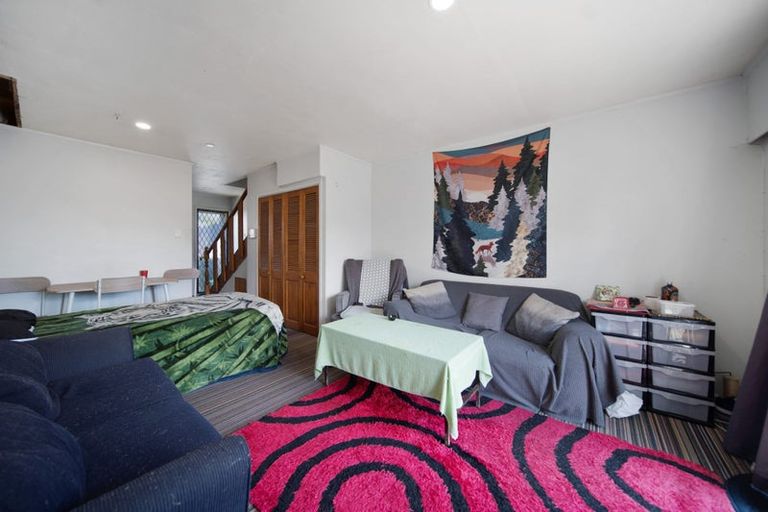 Photo of property in 2/45 Kenderdine Road, Papatoetoe, Auckland, 2025