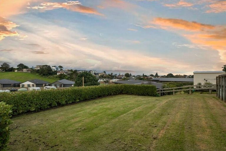 Photo of property in 8 Tohora View, Waihi Beach, 3611