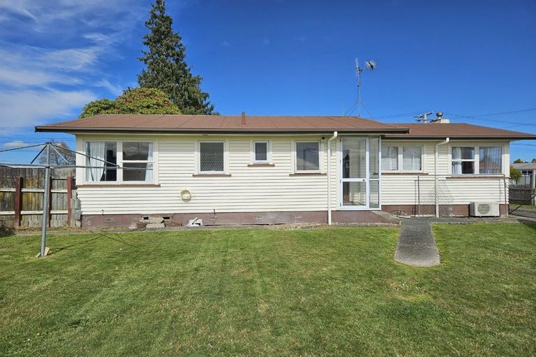 Photo of property in 11 Cricket Place, Melville, Hamilton, 3206