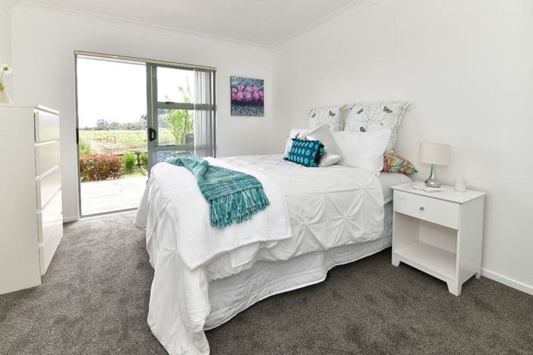 Photo of property in 1/12 Miro Street, Helensville, 0800