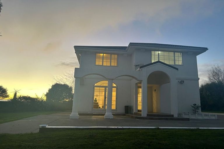 Photo of property in 6 Grace Street North, Sanson, 4817