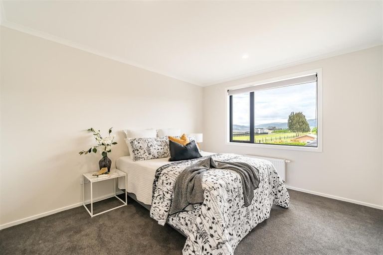 Photo of property in 37 Buddle Road, Wallaceville, Upper Hutt, 5018