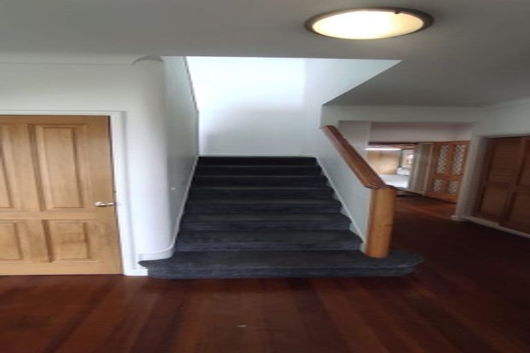 Photo of property in 24 Takutai Avenue, Bucklands Beach, Auckland, 2012