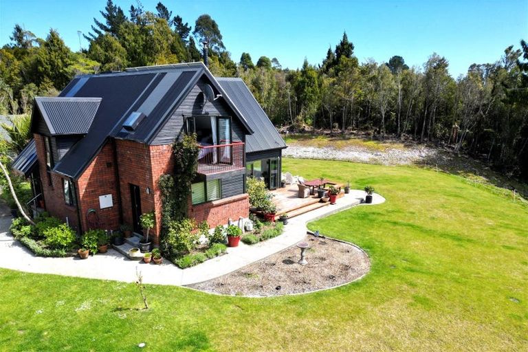 Photo of property in 67 Welshmans Road, Marsden, Greymouth, 7872