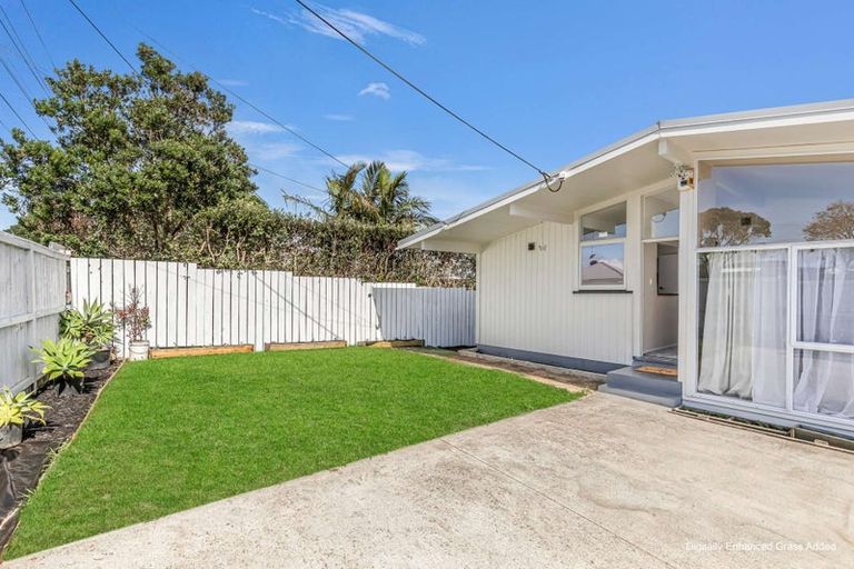 Photo of property in 116 Birkdale Road, Birkdale, Auckland, 0626
