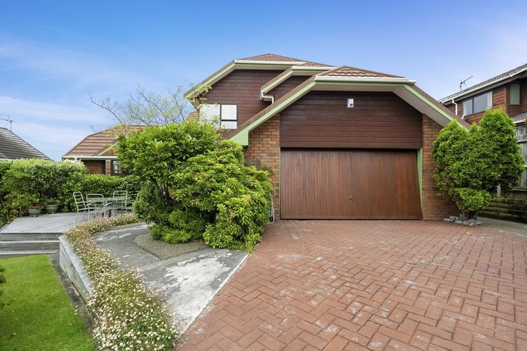 Photo of property in 25 Halladale Road, Papakowhai, Porirua, 5024