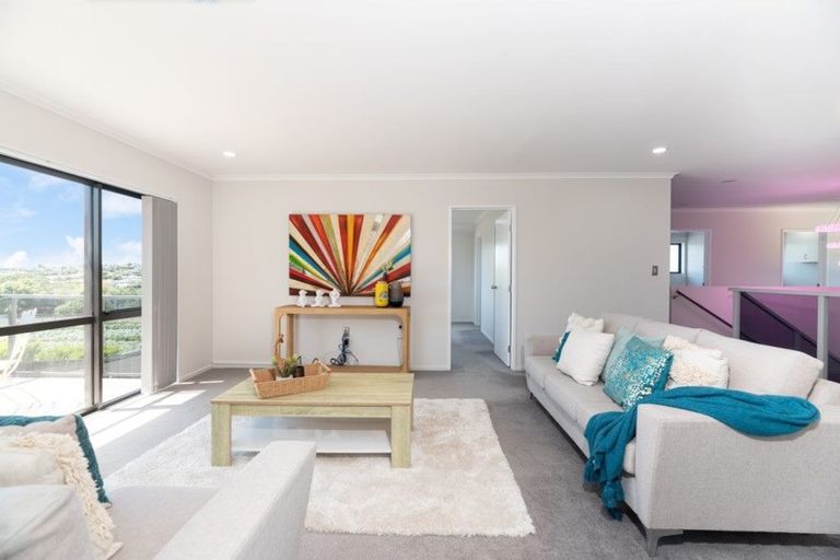 Photo of property in 63 Lake Panorama Drive, Henderson, Auckland, 0612