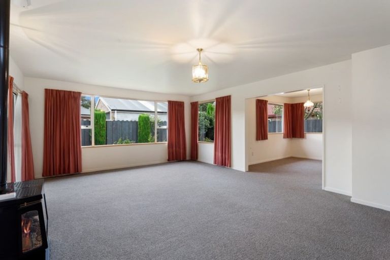 Photo of property in 15a Windsor Court, Rangiora, 7400