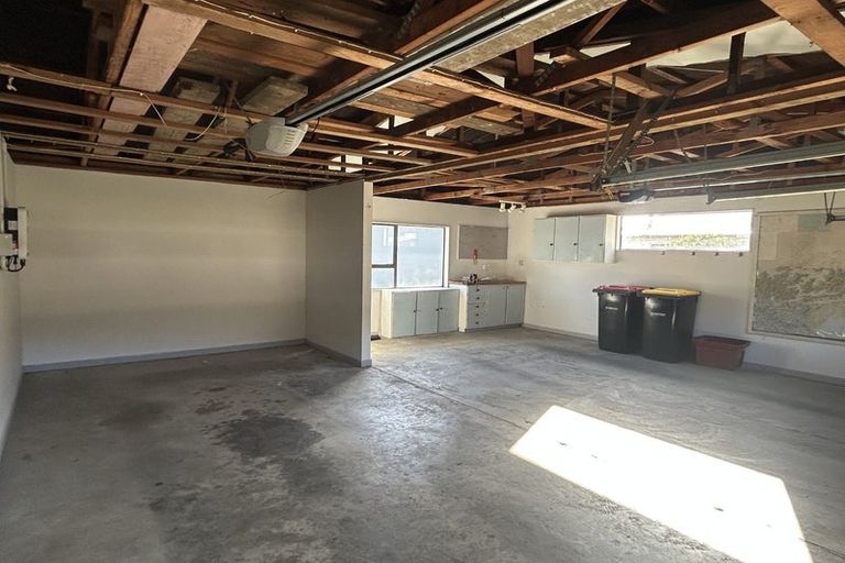 Photo of property in 12 Nelson Square, Picton, 7220